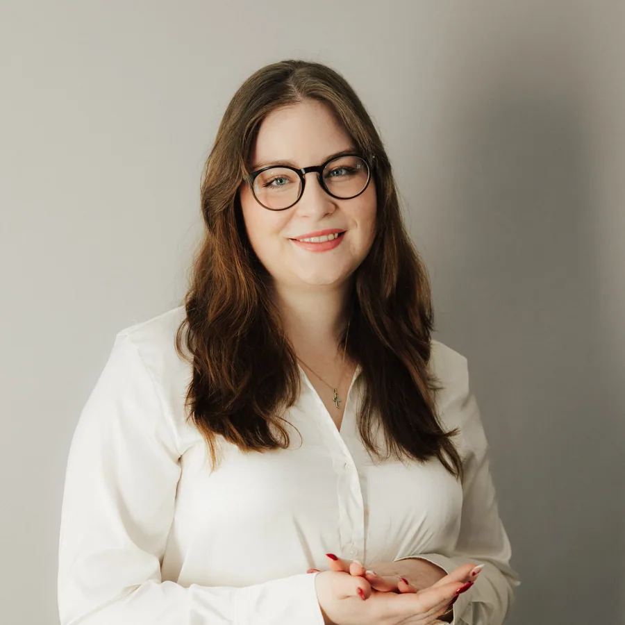 Nina Stross, Executive Assistant